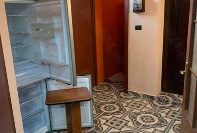 Vind apartament centru Arad - 1