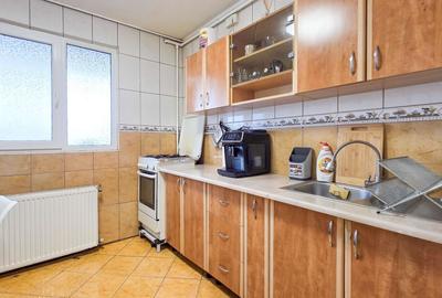 Apartament cu 3 camere decomandat, mobilat în Moinești - 14