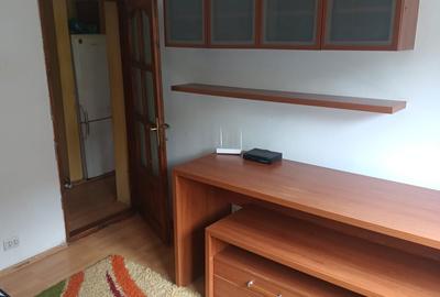 Apartament cu 2 camere decomandat în 1 Mai