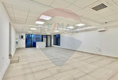 Spațiu comercial, de 122 mp, în Central - 5