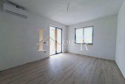 Apartament cu 2 camere decomandat în Girocului
