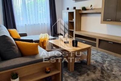 Apartament cu 3 camere semidecomandat, mobilat în Torontalului