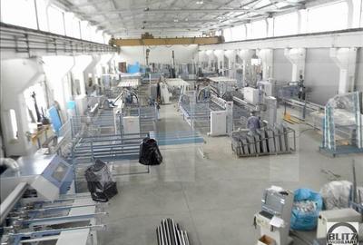 Spatiu cu 850 mp utili si 2500 mp teren! Pod rulant cu o capacitate de 12.5t. - 2