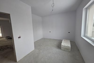 Duplex cu 4 camere cu Canalizare în Moșnița Nouă - 4