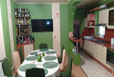 Casă cu 4 camere cu Teren 785 Mp în Central