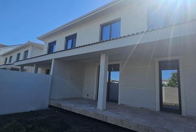 Duplex cu 5 camere cu Canalizare în Moșnița Nouă - 2