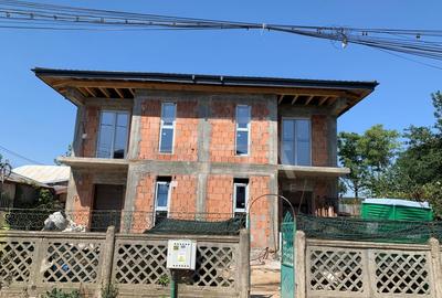 2 Duplex-uri la 8 minute distanta de mers pe jos de statia autobuzului 103 - 13