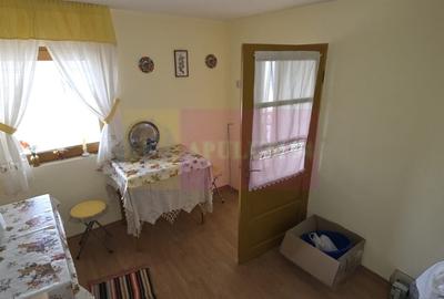 Casă cu 3 camere în Central - 12