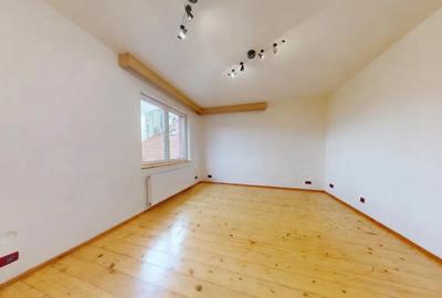 Spațiu comercial, de 293 mp, în Centrul Civic - 12