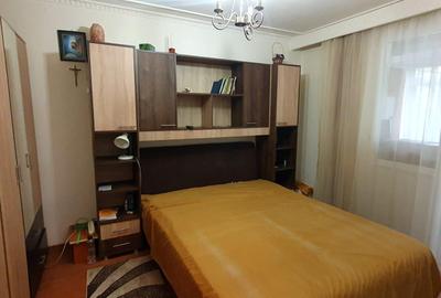 Apartament cu 3 camere semidecomandat, mobilat în Titan - 7