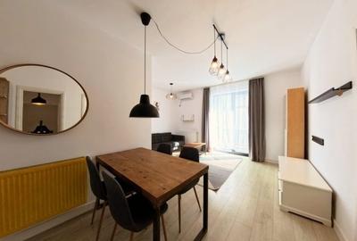 Apartament cu 3 camere semidecomandat, mobilat în Militari