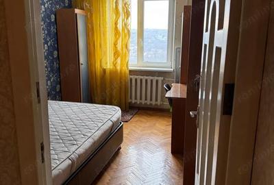 Garsonieră decomandată în Bucovina