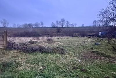 Teren de 2141 mp, în Vest