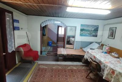 Casă cu 5 camere cu Teren 175 Mp în Lunca - 5