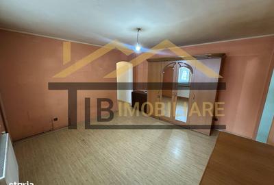 Apartament cu 3 camere semidecomandat în Central - 14