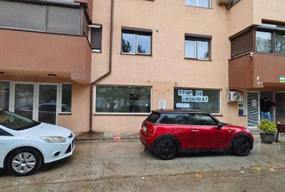 Spațiu comercial, de 69 mp, în Roșu