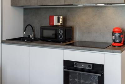 Garsoniera situata in zona Mamaia Nord, primul bloc de la pr - 9