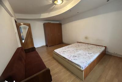 Apartament cu 3 camere decomandat în Prundu - 3