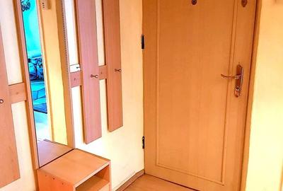 Apartament cu 3 camere decomandat, mobilat în Apărătorii Patriei - 2