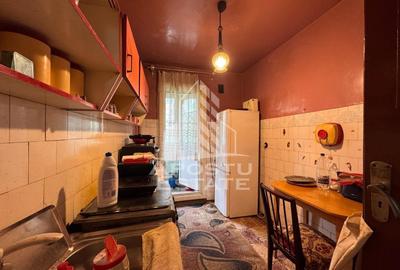 Apartament cu 3 camere, decomandat, zona Dacia - 5