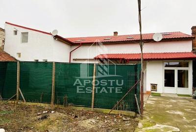 Casa +Spatiu comercial + apartament studio - 8