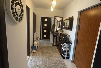 Apartament cu 2 camere decomandat în Lacul Tei - 1