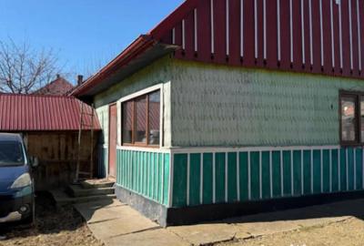 Casă cu 2 camere cu Teren 1100 Mp în Horodnic - 6