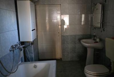 Casă individuală cu 3 camere cu Canalizare în Fratelia - 11