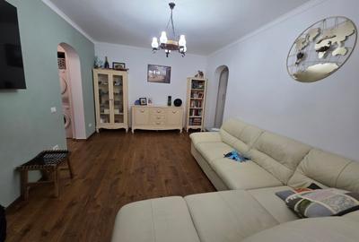 Titan, 5 minute metrou Costin Georgian, pe Barajul Bicaz, renovat complet - 15