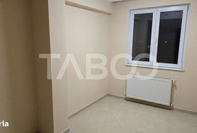 Apartament cu 4 camere semidecomandat în Lupeni - 9