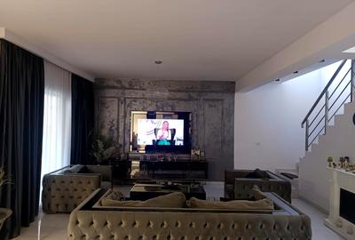 Duplex cu 4 camere cu Canalizare în Dumbrăvița - 1