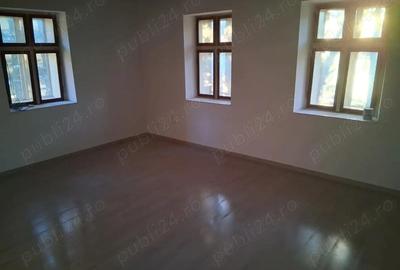 Casă cu Teren 1700 Mp în Săbed - 4