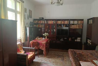 Casă de vânzare – 5 camere într-o vilă interbelică, 125 mp Casă de vânzare – 5 camere într-o vilă interbelică, 125 mp - 11