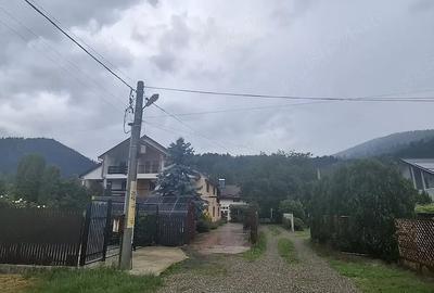 Teren de 1374 mp, în Central