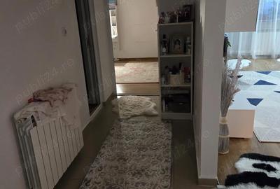 Apartament cu trei camere Apartament cu trei camere - 1