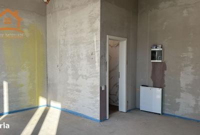 Spațiu comercial, de 30 mp, în Tractorul - 2