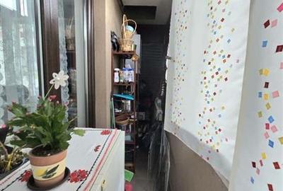 Apartament cu 3 camere semidecomandat în Bucureștii Noi - 6