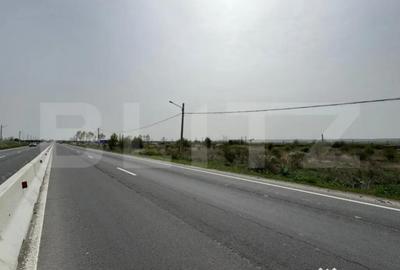 Teren de 10763 mp, în Central - 3