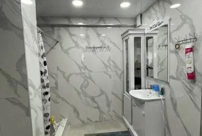 Apartament cu 2 camere decomandat în Florilor
