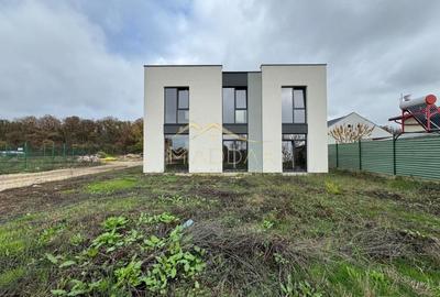 Casă individuală cu 5 camere cu Canalizare în Balotești - 3