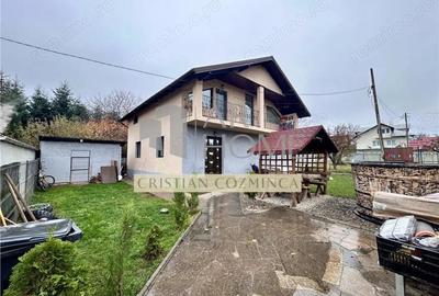 Casă cu 5 camere cu Teren 340 Mp în Breaza de Jos - 1