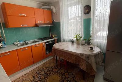 Apartament cu 3 camere semidecomandat în Central - 6