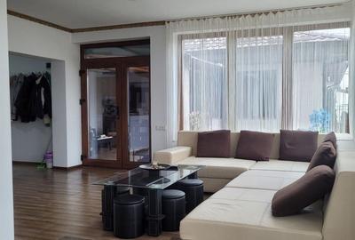 Casă individuală cu 5 camere cu Canalizare în Km 5 - 20