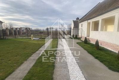 Casă individuală cu 3 camere în Bazoș
