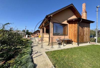 Casă cu 4 camere cu Teren 895 Mp în Corbu - 11