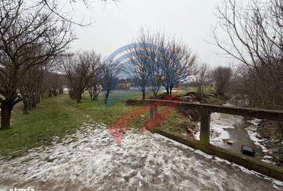 Casă cu 4 camere în Central - 1