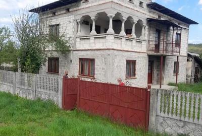Casă cu 4 camere în Afânata - 6