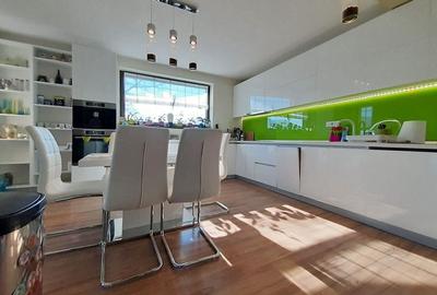 Casa Vanzare Sacele cu Priveliste-Finisaje Premium - 15