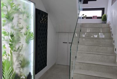 Casă Individuala - P+1E+Pod - 4 camere - 20
