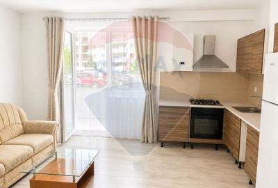 Apartament cu 3 camere decomandat, mobilat în Ampoi 3